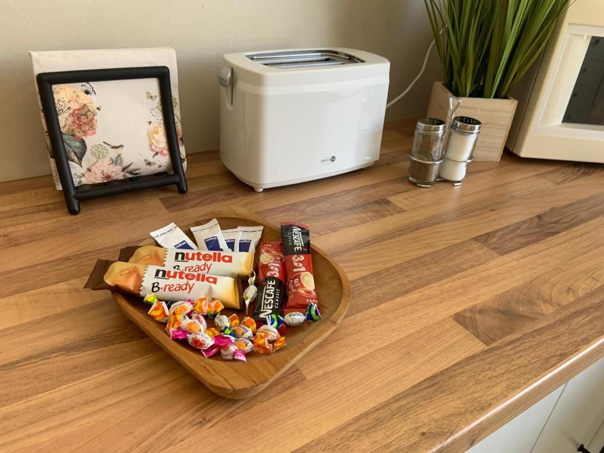Amira Apartman Komárno Eksteriør billede
