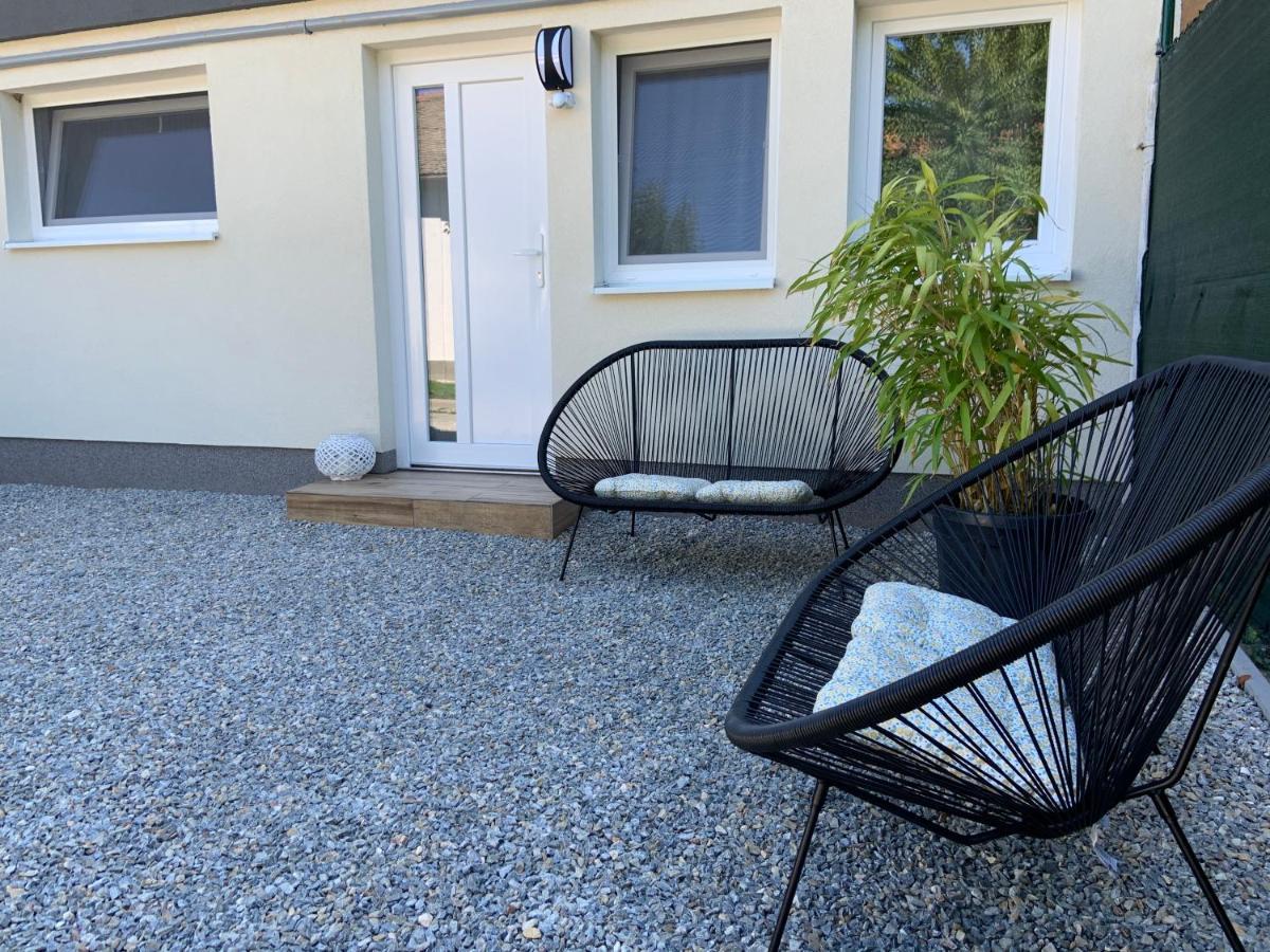 Amira Apartman Komárno Eksteriør billede